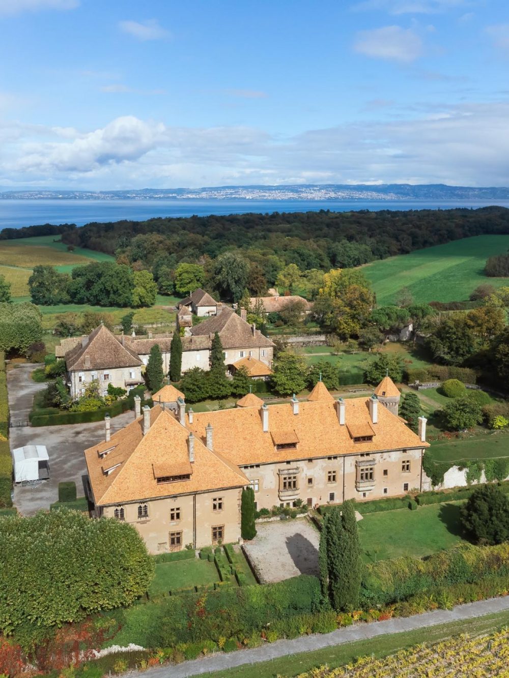 chateau-de-ripaille-thononlesbains-france-drone-photo